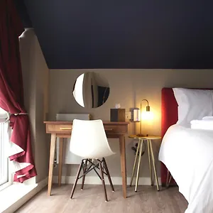 https://aaron-wise-62-plantagenet.cardiffhotelswales.com